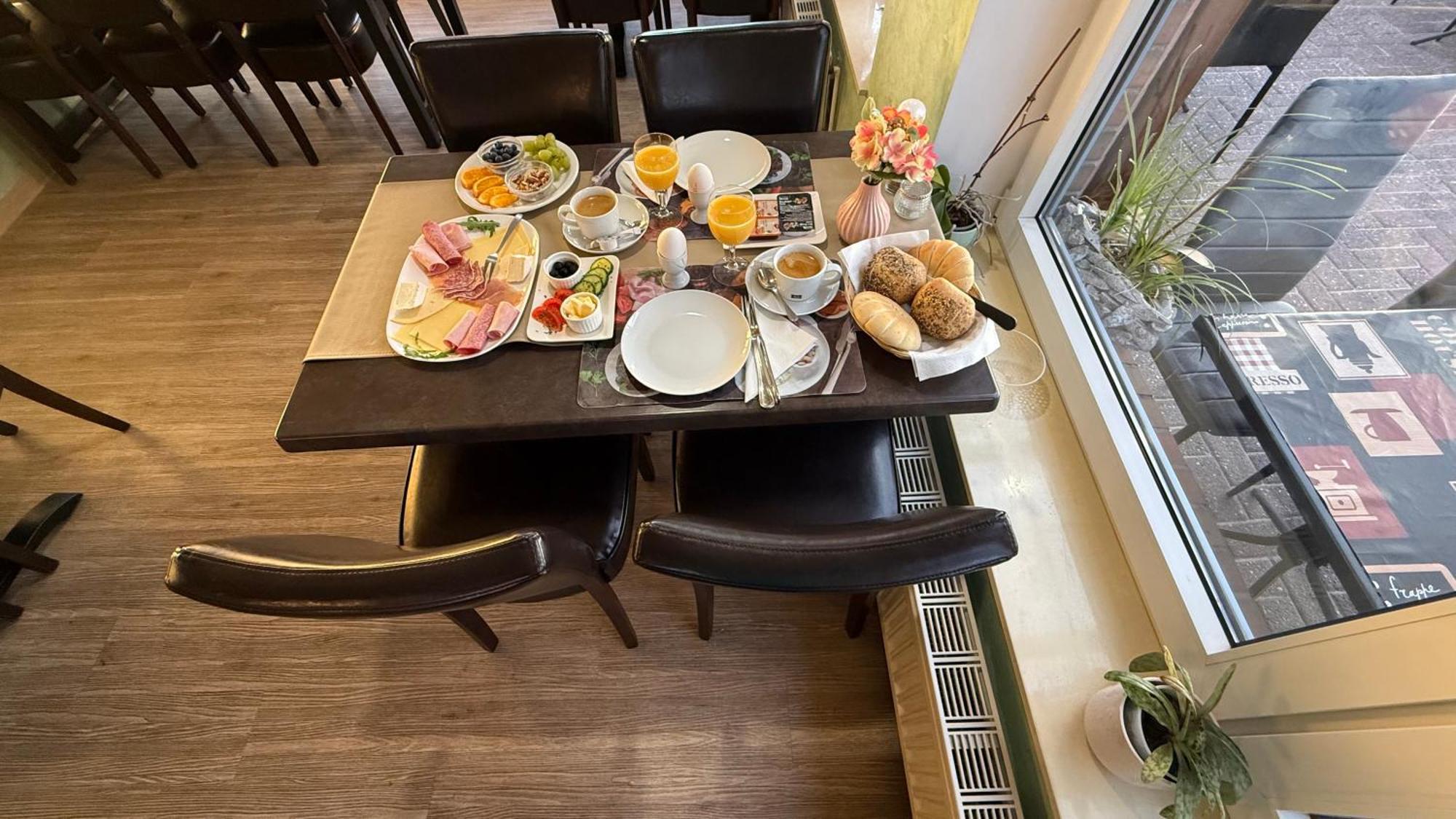 Pension Restaurant Pizzeria Lion Krummhoern Luaran gambar